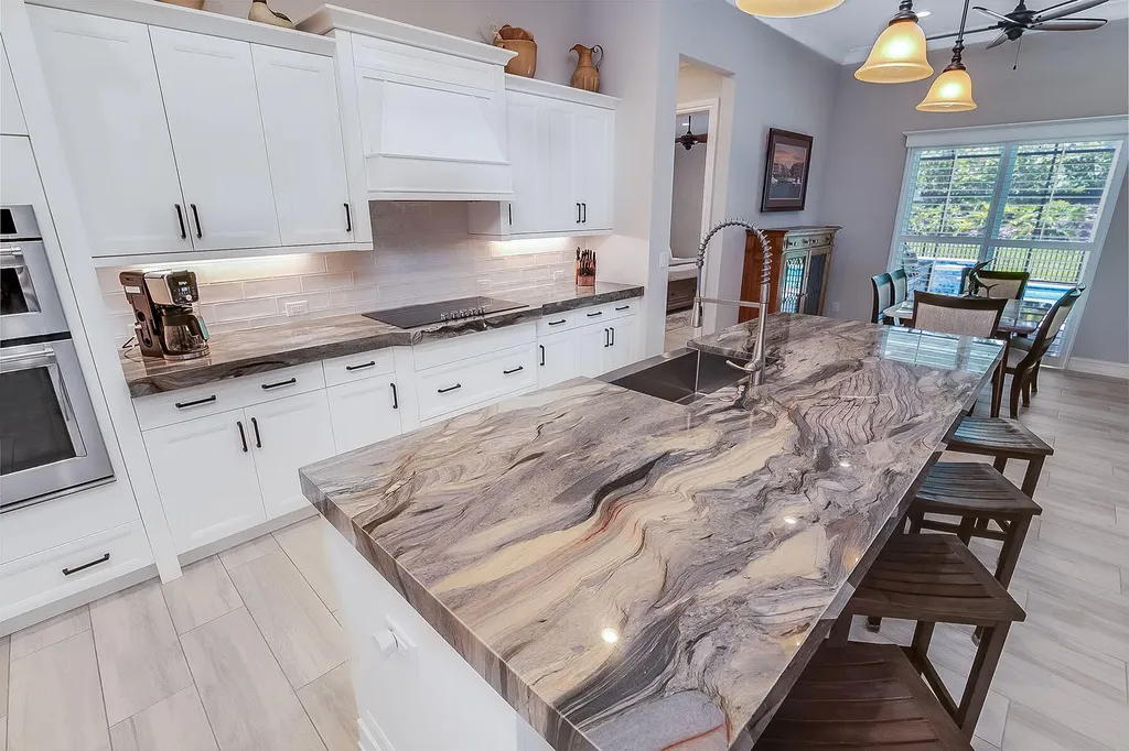 14224 Laguna Springs Lane Naples FL 34114