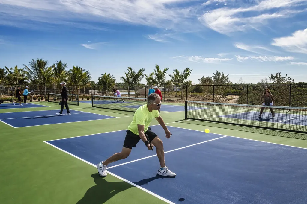 309 Indies Drive W Naples FL 34114