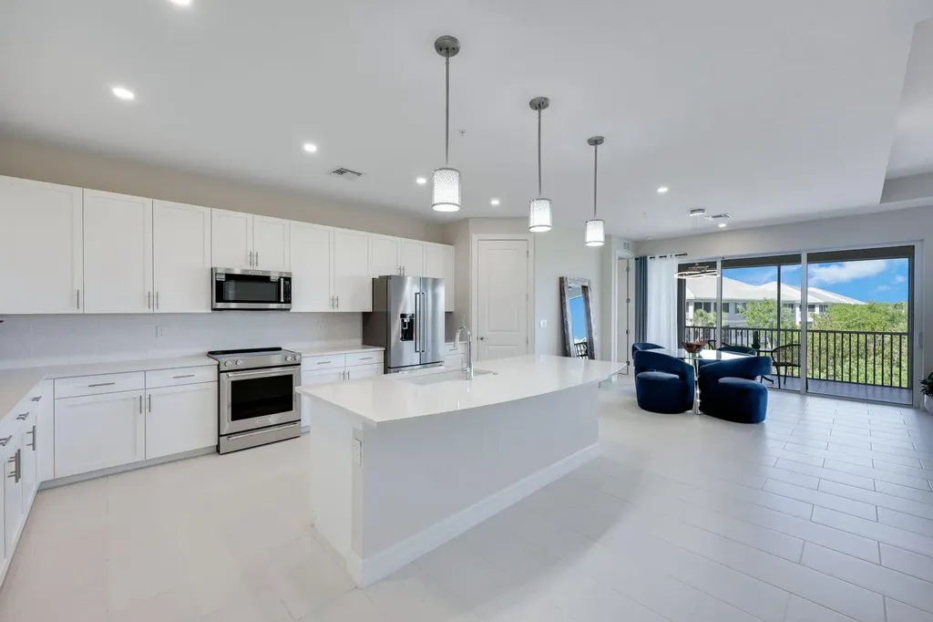 309 Indies Drive W Naples FL 34114