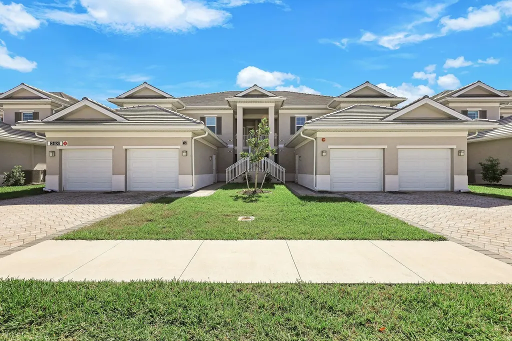 268 Indies Drive E Naples FL 34114