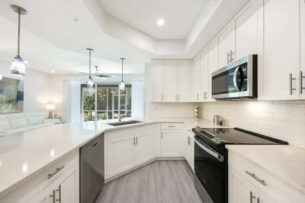 268 Indies Drive E Naples FL 34114