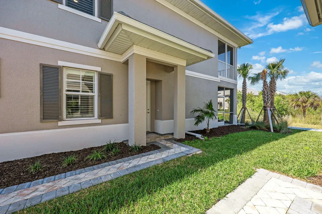 322 Indies Drive W Naples FL 34114