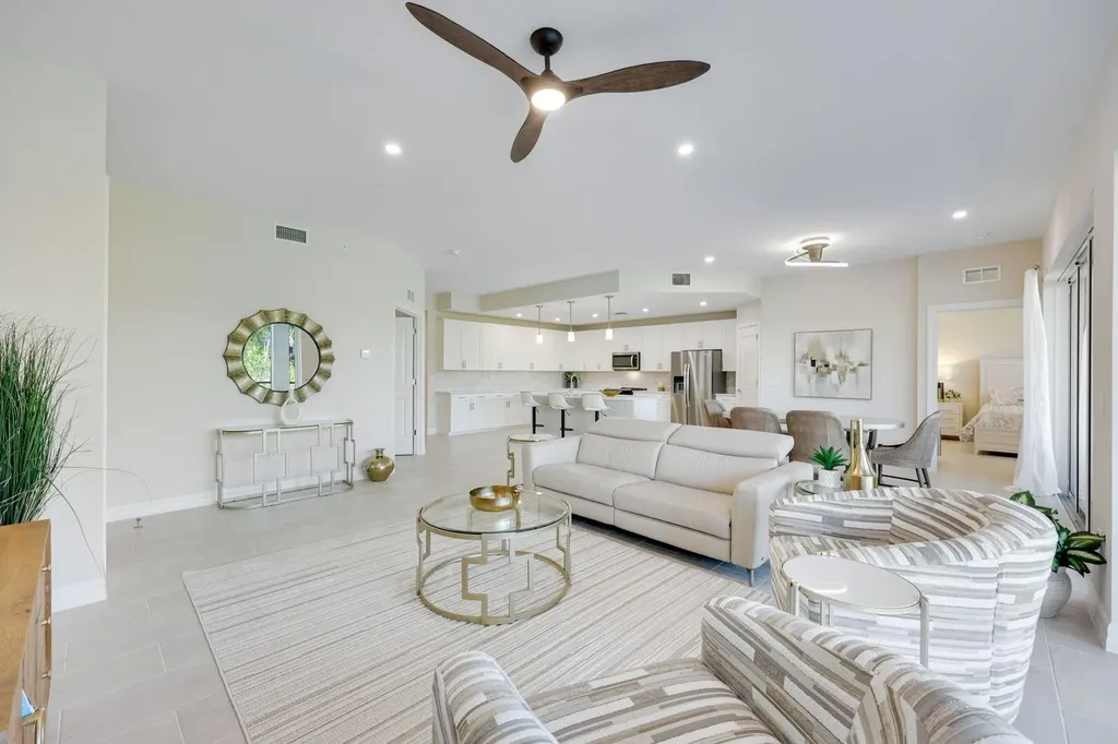 322 Indies Drive W Naples FL 34114