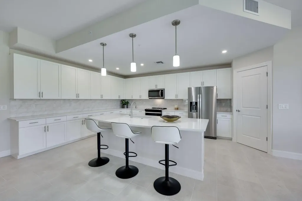 322 Indies Drive W Naples FL 34114