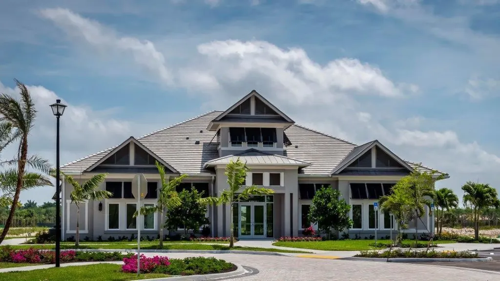 309 Indies Drive W Naples FL 34114