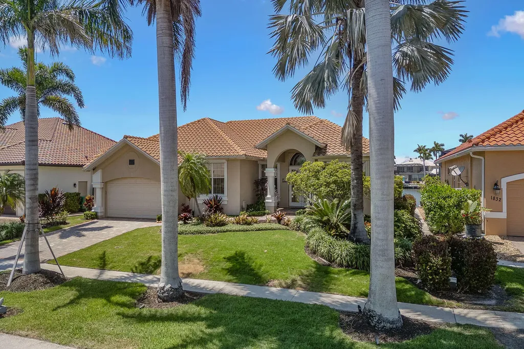1824 N Bahama Avenue Marco Island FL 34145