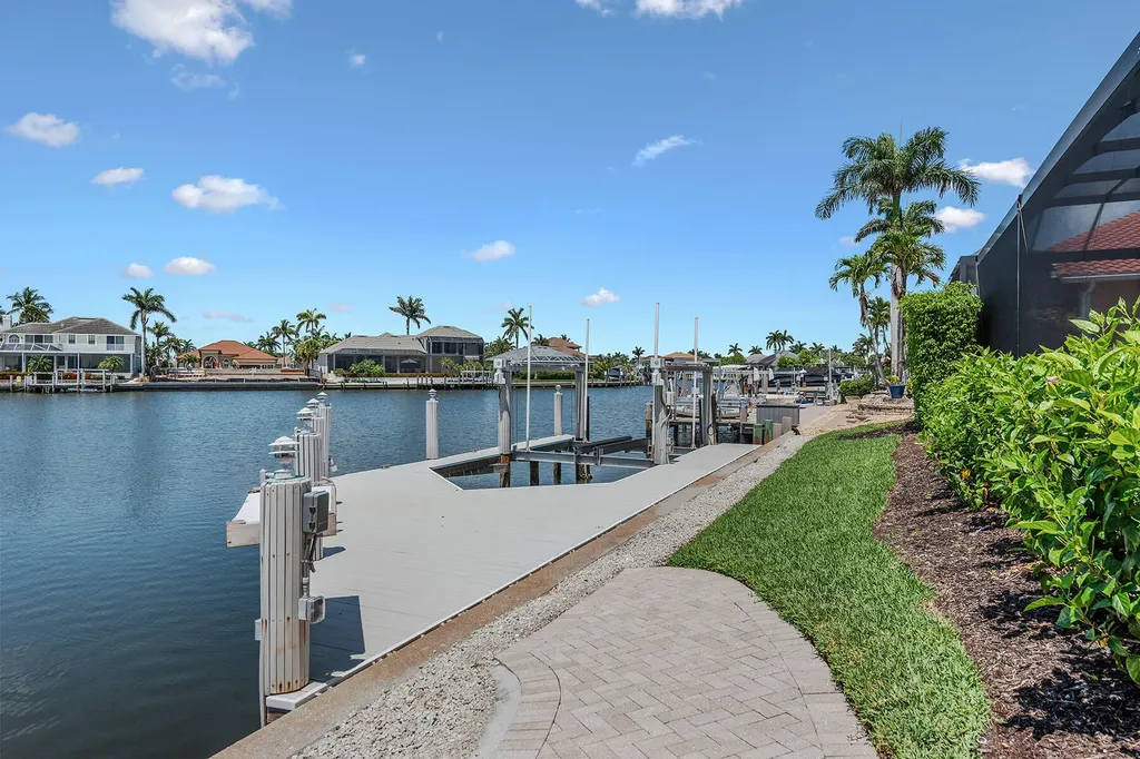 1824 N Bahama Avenue Marco Island FL 34145