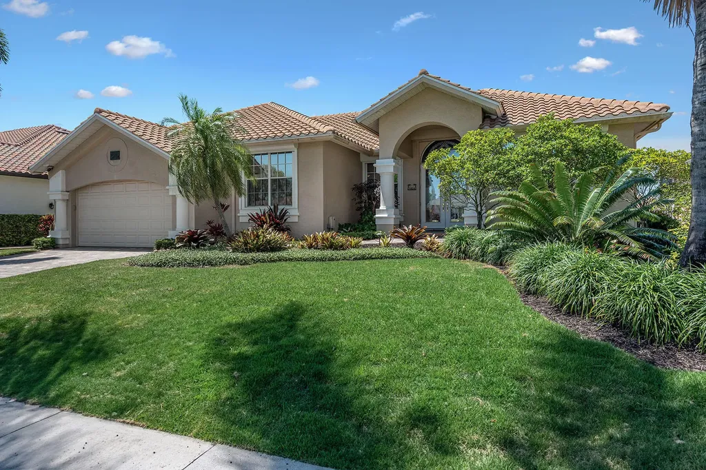 1824 N Bahama Avenue Marco Island FL 34145