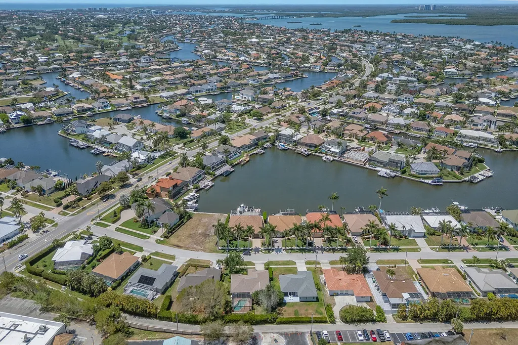 1824 N Bahama Avenue Marco Island FL 34145