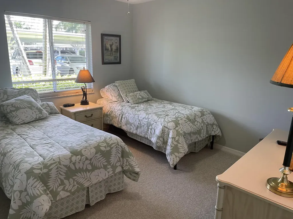 5970 Amherst Drive Naples FL 34112