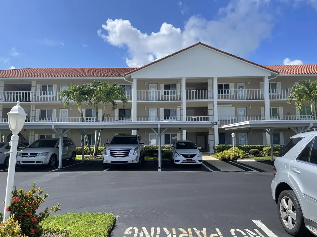 5970 Amherst Drive Naples FL 34112