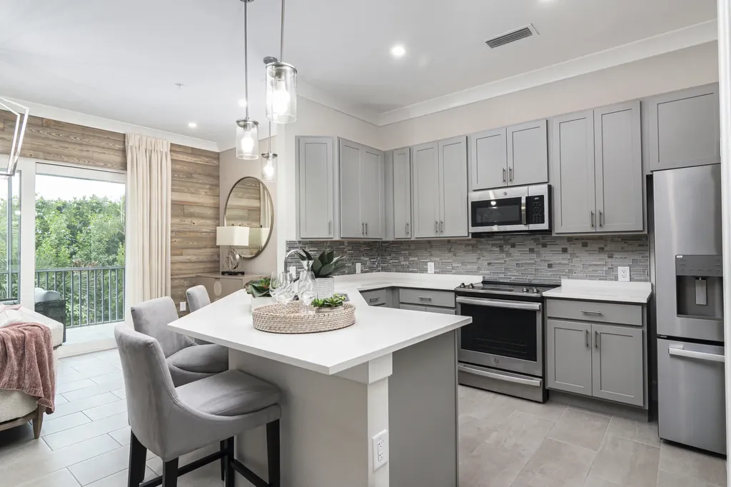 298 Indies Drive E Naples FL 34114