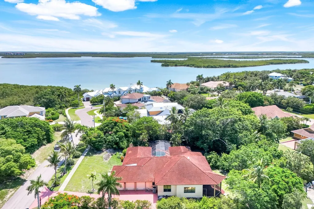 1841 Olds Court Marco Island FL 34145