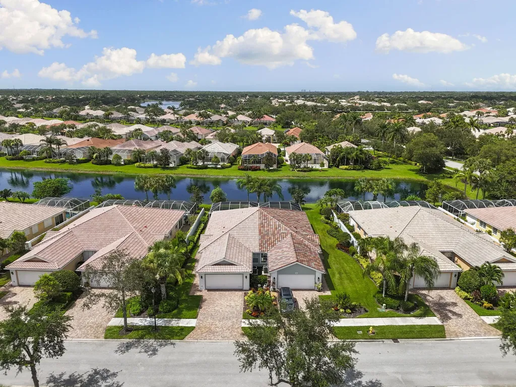 7528 Novara Court Naples FL 34114