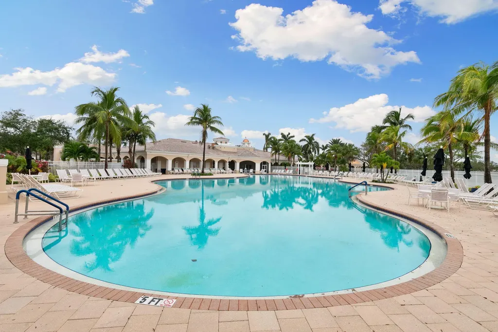 7528 Novara Court Naples FL 34114