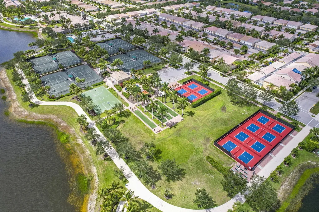 7528 Novara Court Naples FL 34114