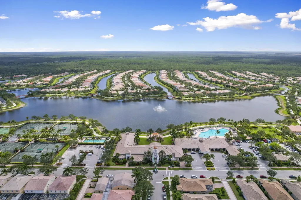 7528 Novara Court Naples FL 34114