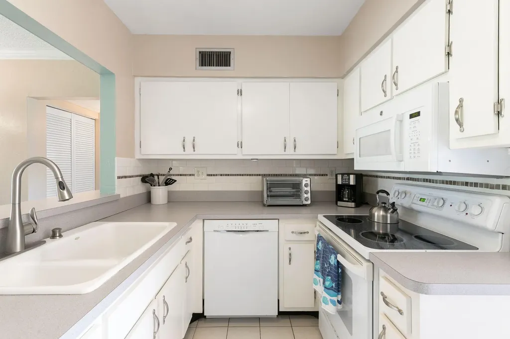 225 S Collier Marco Island FL 34145