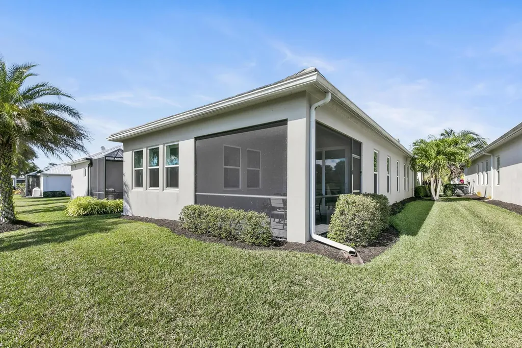 14166 Nautica Court Naples FL 34114