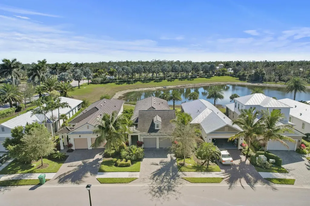 14166 Nautica Court Naples FL 34114