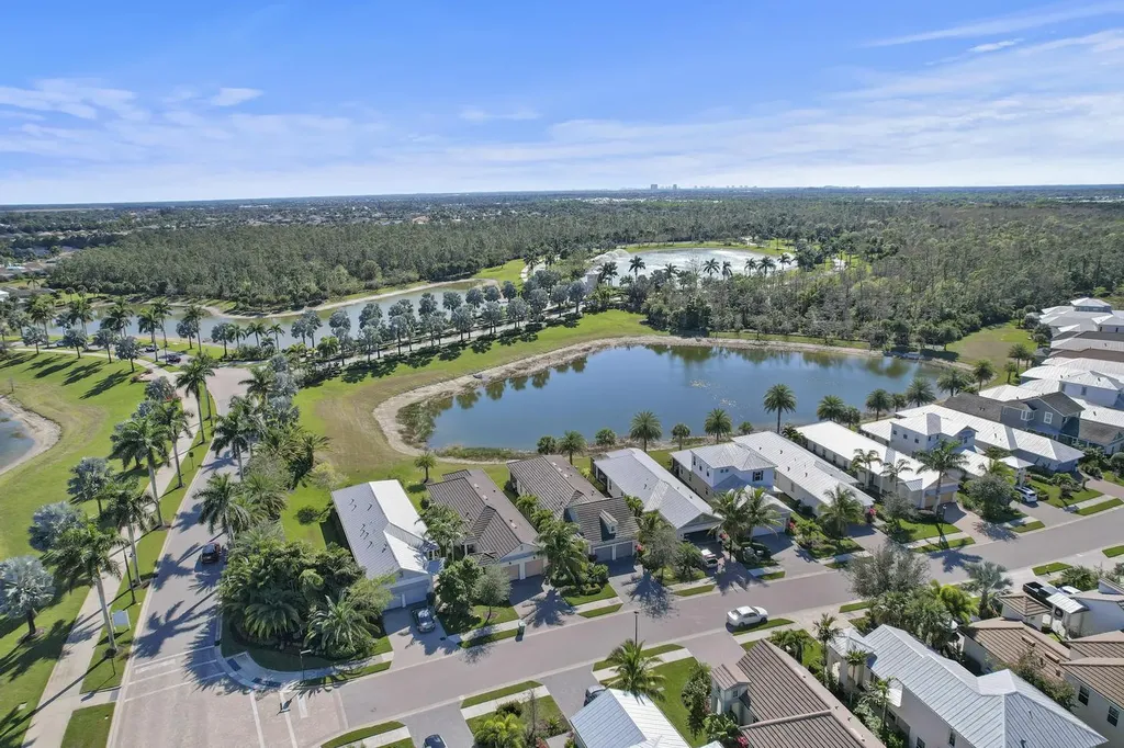 14166 Nautica Court Naples FL 34114