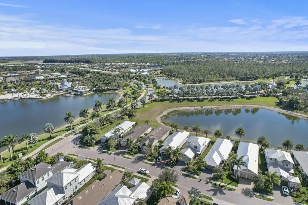 14166 Nautica Court Naples FL 34114