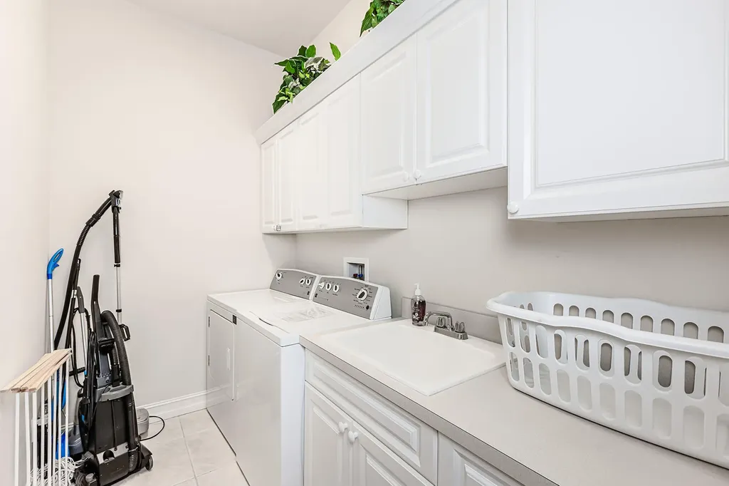 331 Waterleaf Court Marco Island FL 34145