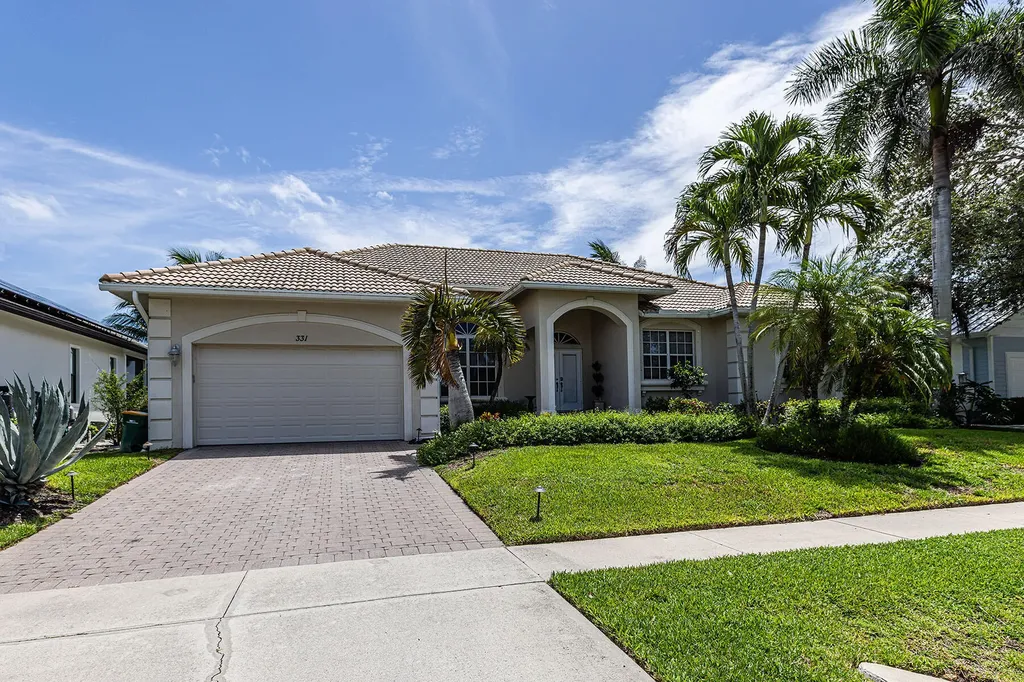 331 Waterleaf Court Marco Island FL 34145