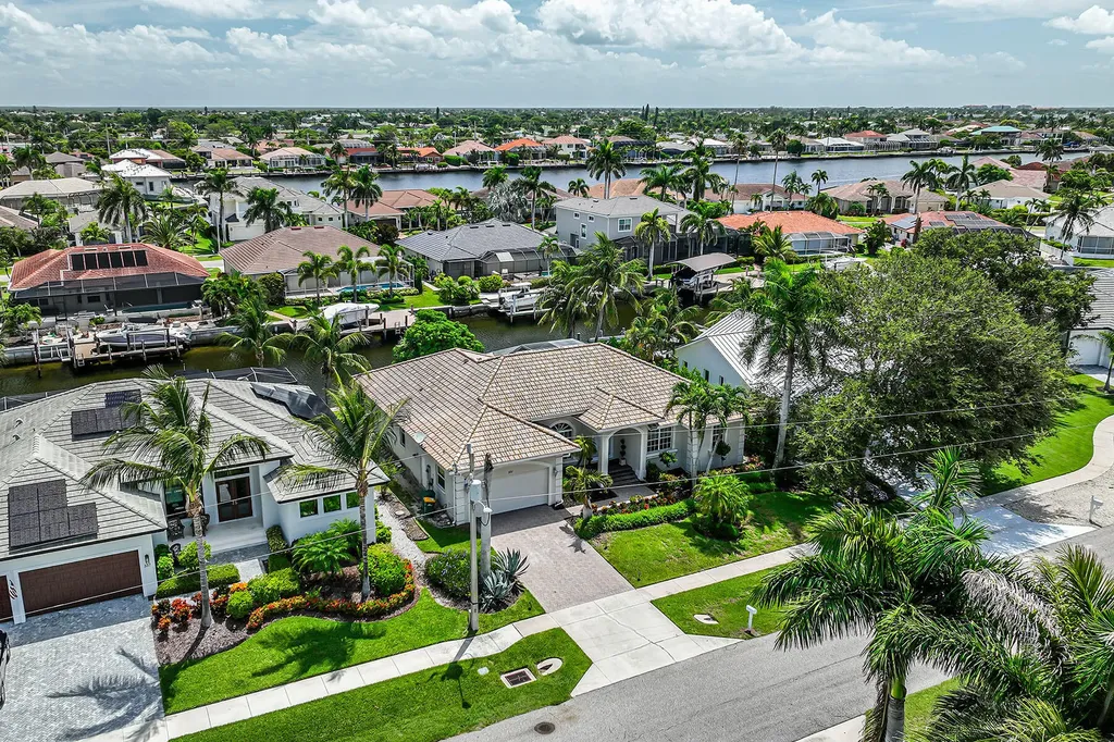 331 Waterleaf Court Marco Island FL 34145