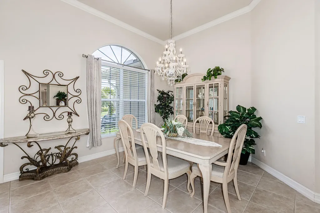 331 Waterleaf Court Marco Island FL 34145