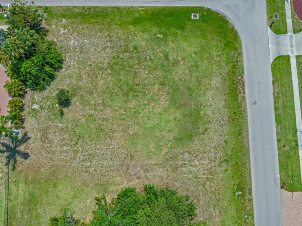 801 Scott Drive Marco Island FL 34145