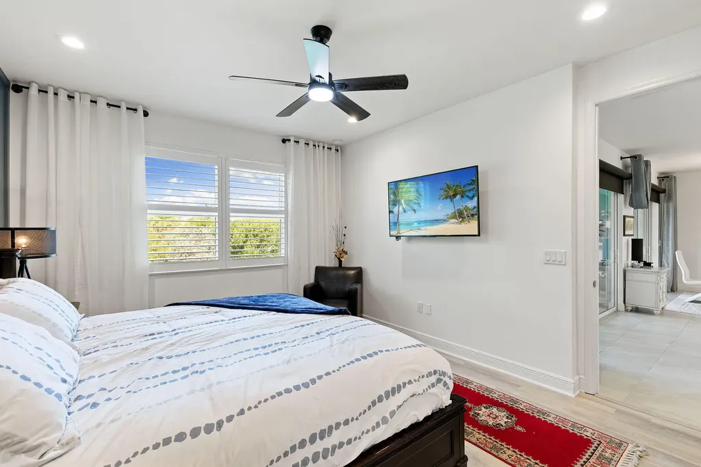 2567 Seychelles Drive Drive Naples FL 34112