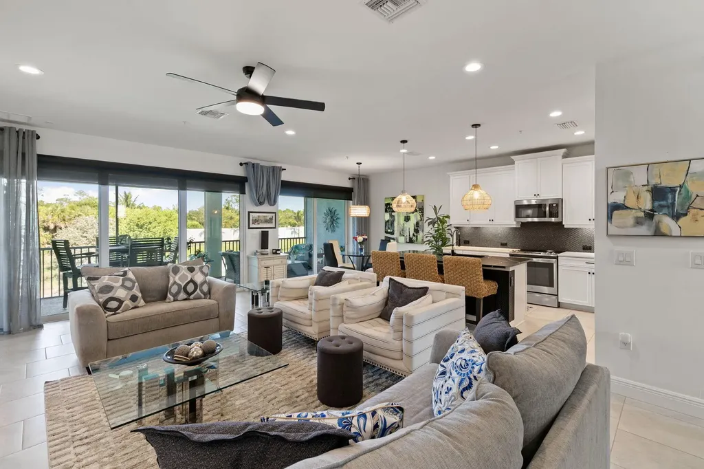 2567 Seychelles Drive Drive Naples FL 34112