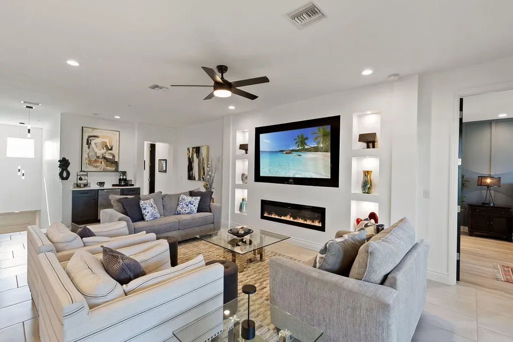 2567 Seychelles Drive Drive Naples FL 34112