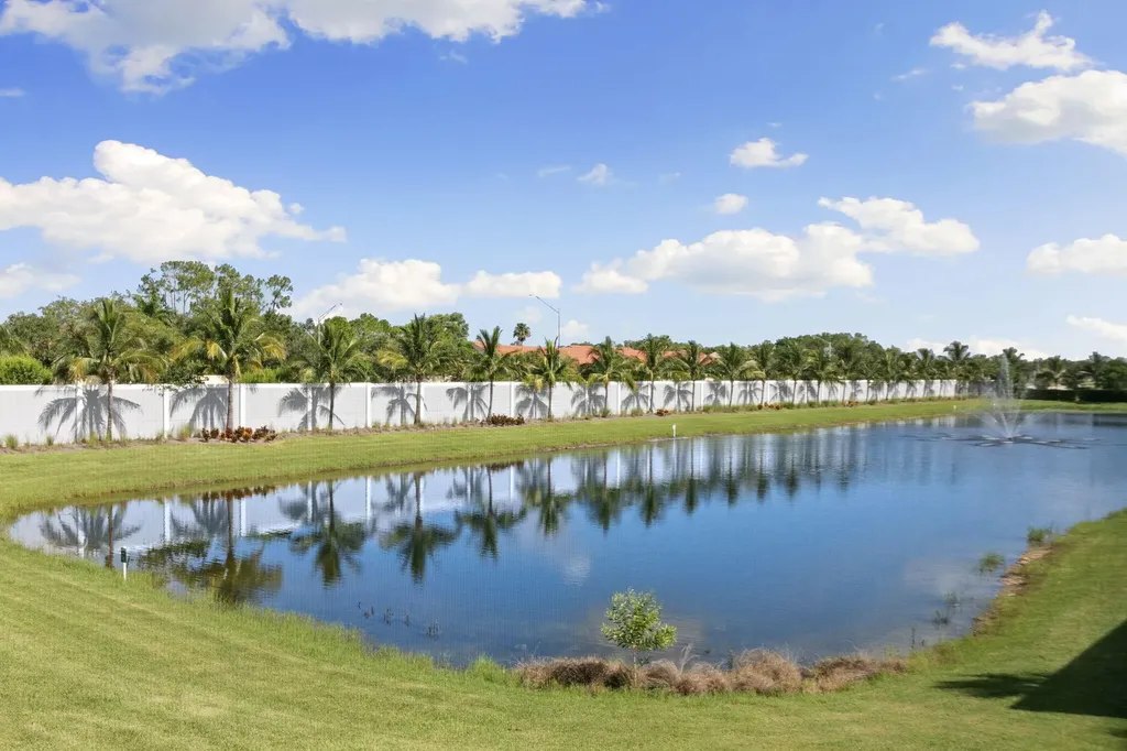 2567 Seychelles Drive Drive Naples FL 34112