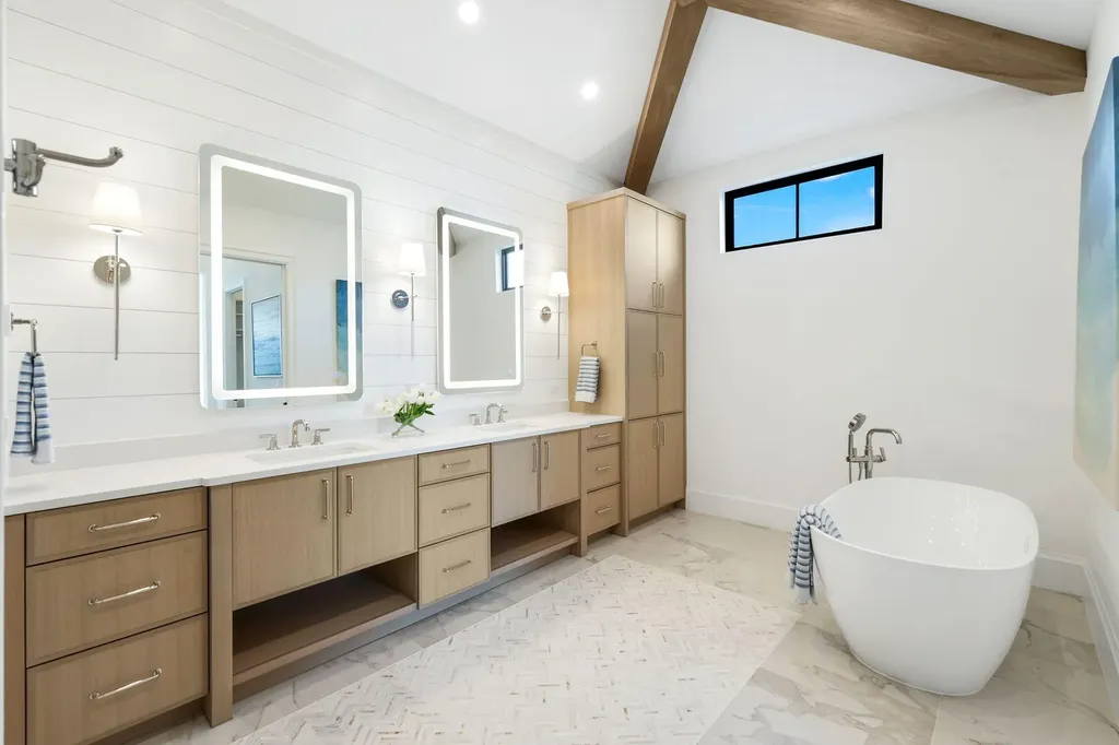 960 Iris Marco Island FL 34145