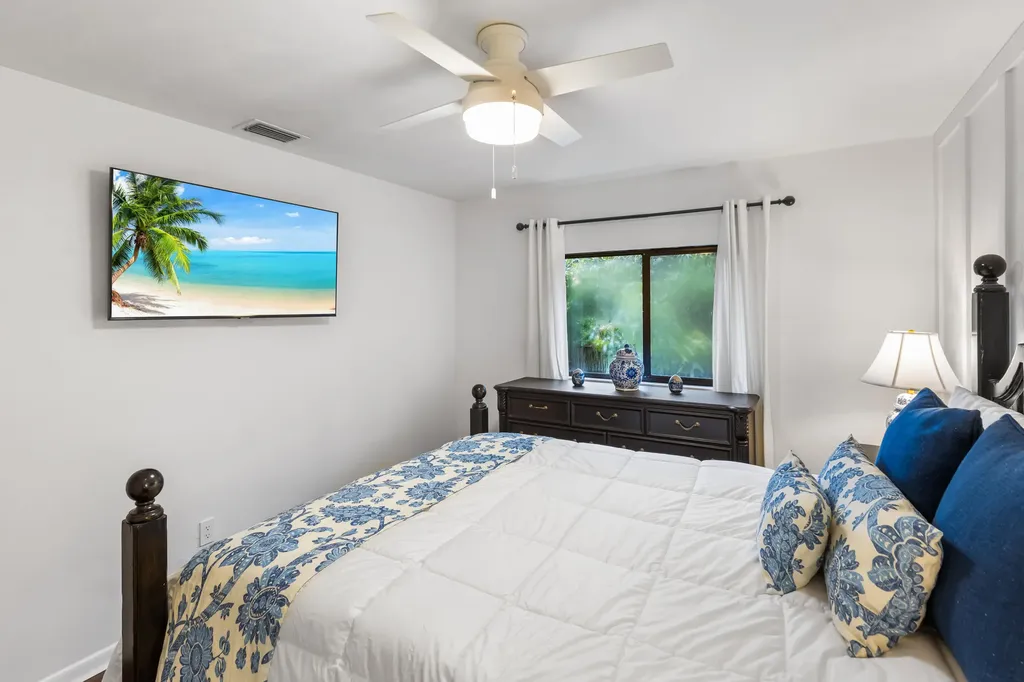 65 Tahiti Road Marco Island FL 34145