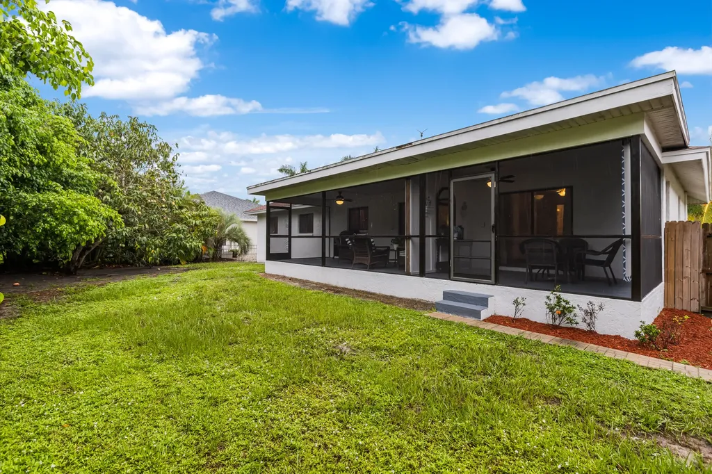 65 Tahiti Road Marco Island FL 34145