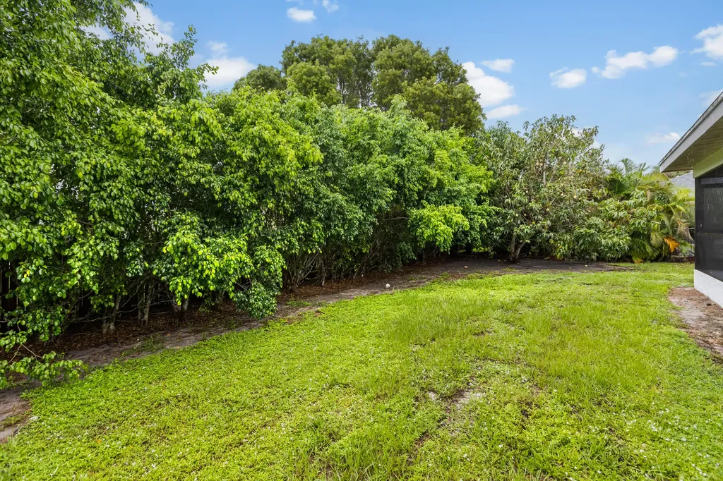 65 Tahiti Road Marco Island FL 34145