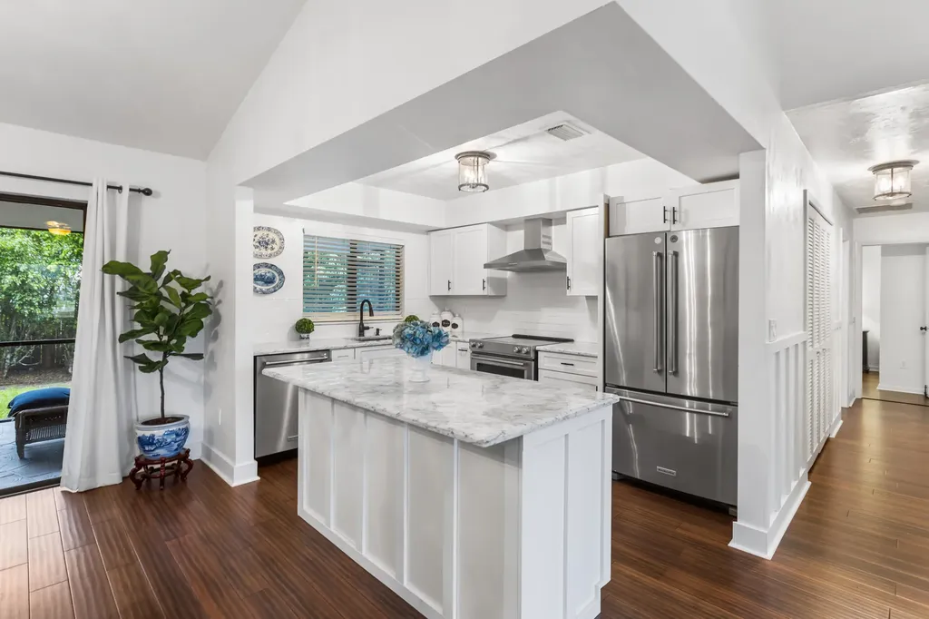 65 Tahiti Road Marco Island FL 34145