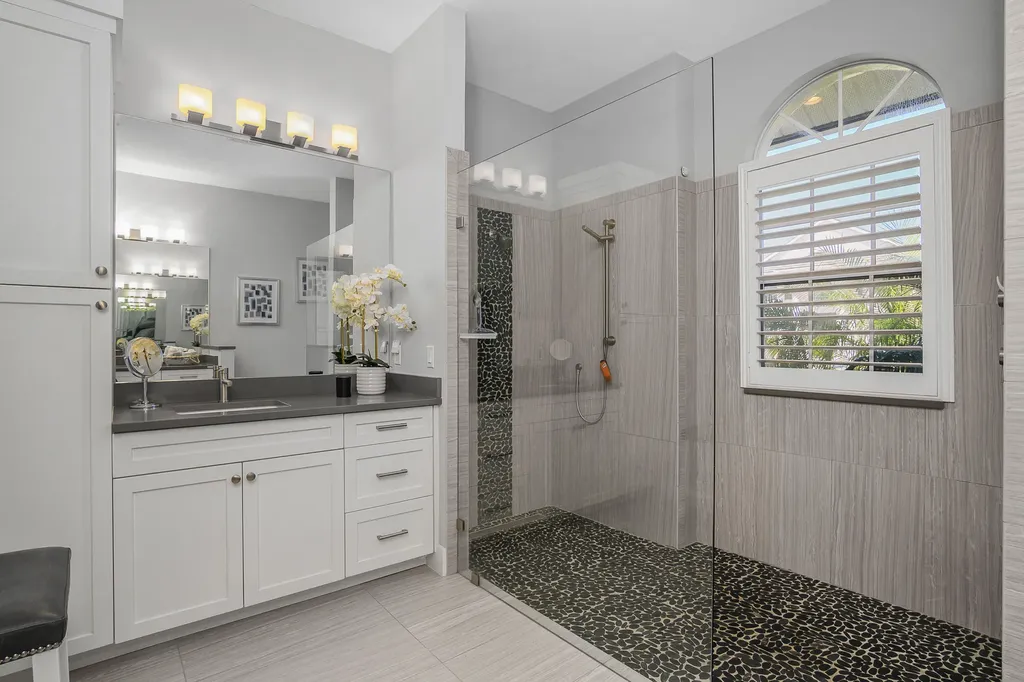 609 Crescent Marco Island FL 34145