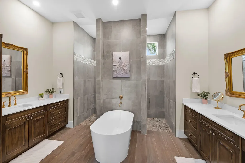 1517 Buccaneer Court Marco Island FL 34145