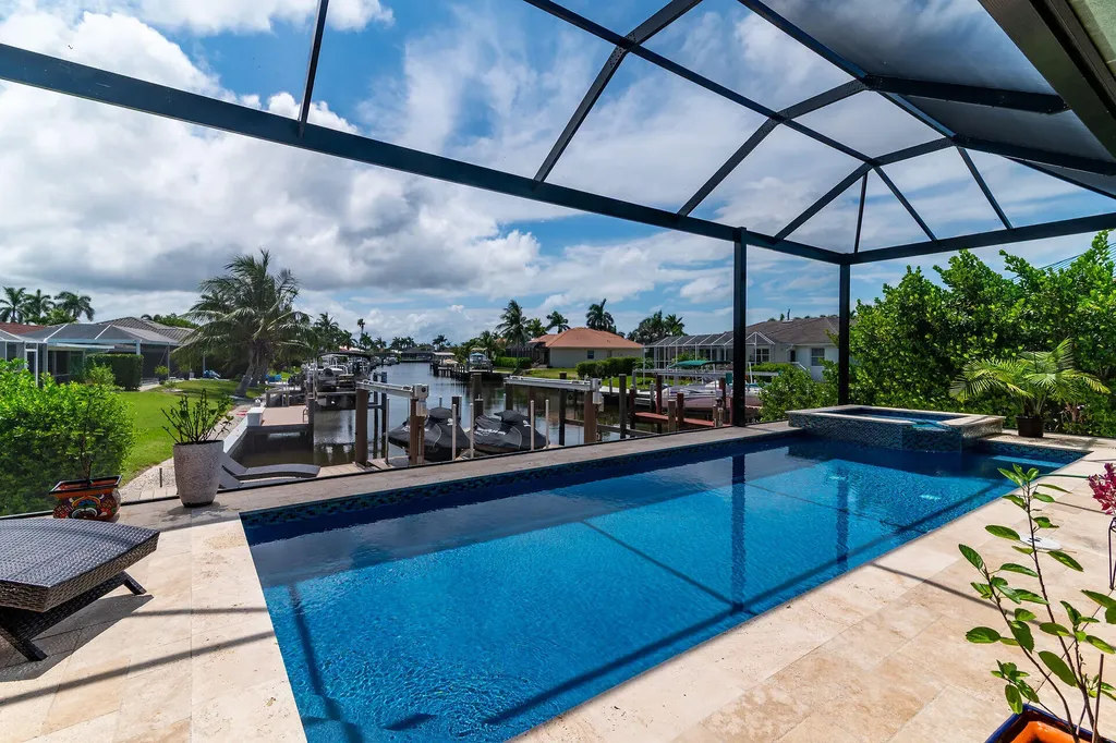 1517 Buccaneer Court Marco Island FL 34145