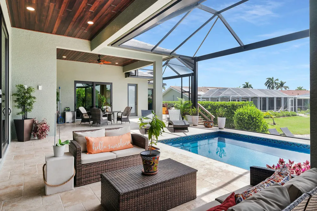 1517 Buccaneer Court Marco Island FL 34145