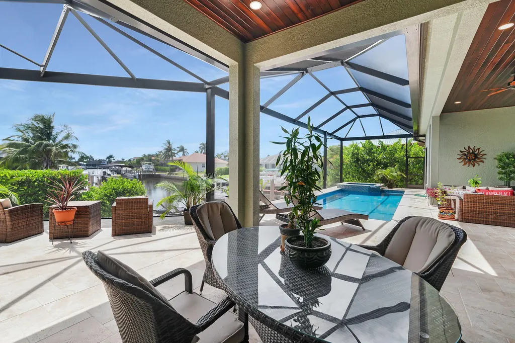 1517 Buccaneer Court Marco Island FL 34145