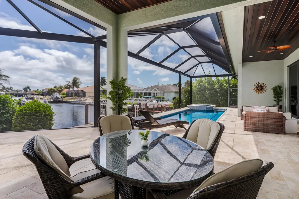 1517 Buccaneer Court Marco Island FL 34145