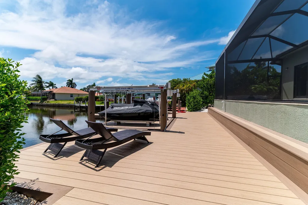 1517 Buccaneer Court Marco Island FL 34145