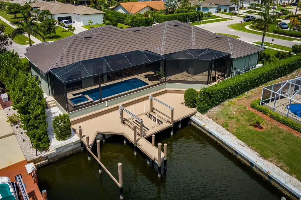 1517 Buccaneer Court Marco Island FL 34145