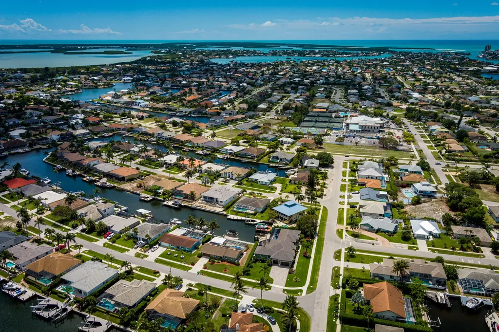 1517 Buccaneer Court Marco Island FL 34145