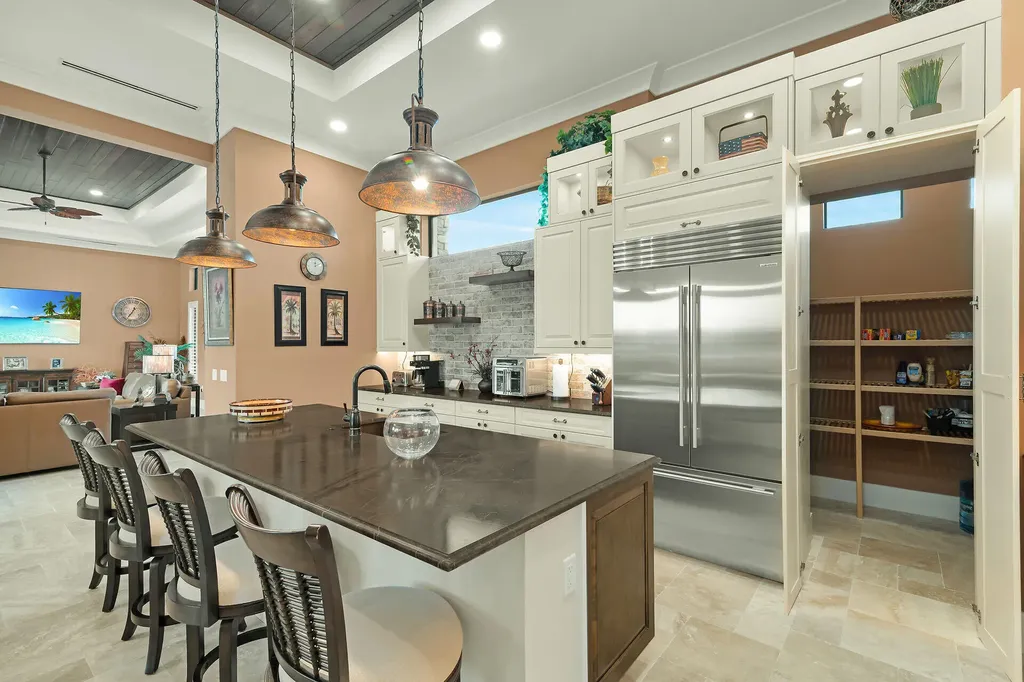 1517 Buccaneer Court Marco Island FL 34145